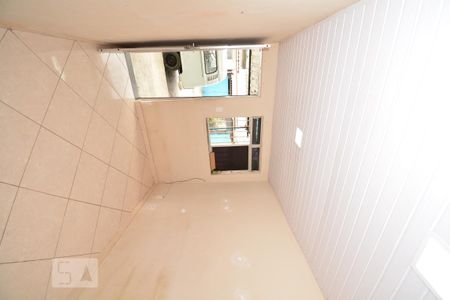 Sala de casa para alugar com 1 quarto, 35m² em Irajá, Rio de Janeiro