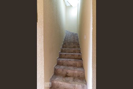 Casa à venda com 45m², 1 quarto e sem vagaEscadas de acesso à casa