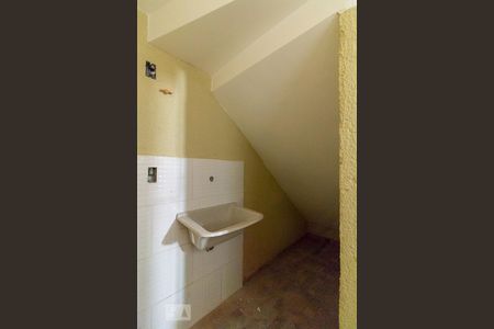 Casa à venda com 120m², 3 quartos e 1 vagaÁrea de serviço