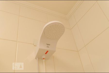 Casa à venda com 380m², 4 quartos e 3 vagas Casa à venda com 380m², 4 quartos e 3 vagasBanheiro da suíte 4