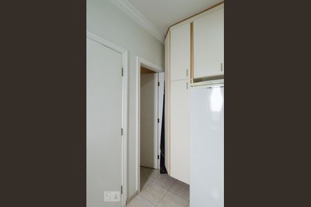 Casa à venda com 380m², 4 quartos e 3 vagas Casa à venda com 380m², 4 quartos e 3 vagasQuarto de serviço