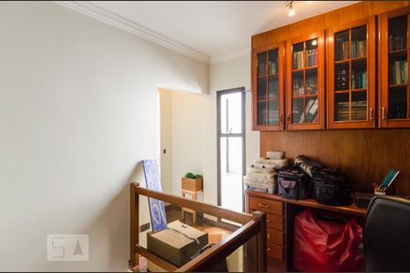 Casa à venda com 380m², 4 quartos e 3 vagas Casa à venda com 380m², 4 quartos e 3 vagasHome office