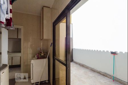 Casa à venda com 380m², 4 quartos e 3 vagas Casa à venda com 380m², 4 quartos e 3 vagasÁrea de serviço