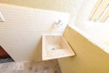 Casa à venda com 45m², 1 quarto e sem vagaArea de Serviço