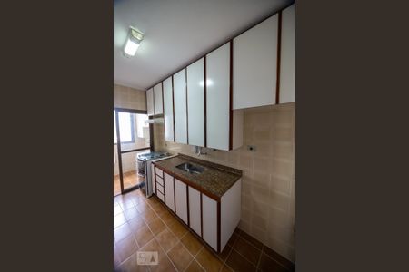 Apartamento para alugar com 75m², 2 quartos e 1 vagaCozinha