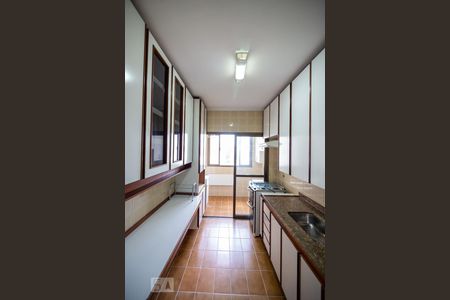 Apartamento para alugar com 75m², 2 quartos e 1 vagaCozinha