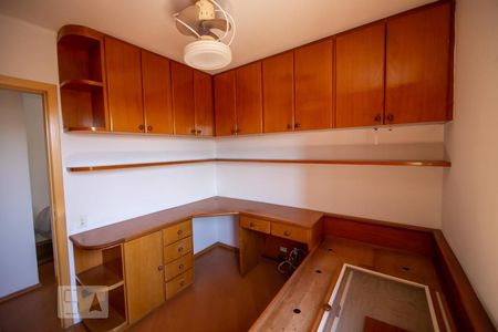 Quarto 2 de apartamento para alugar com 2 quartos, 75m² em Vila Butantã, São Paulo