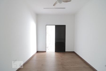 Casa para alugar com 147m², 3 quartos e 4 vagasSuite 