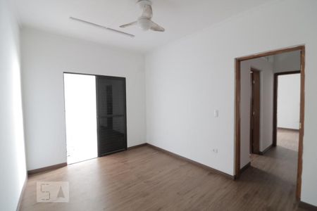 Casa para alugar com 147m², 3 quartos e 4 vagasSuite 