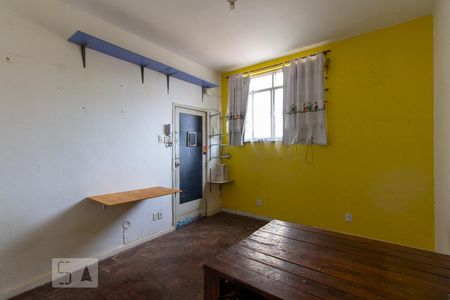 Sala de kitnet/studio à venda com 1 quarto, 30m² em Centro, Rio de Janeiro