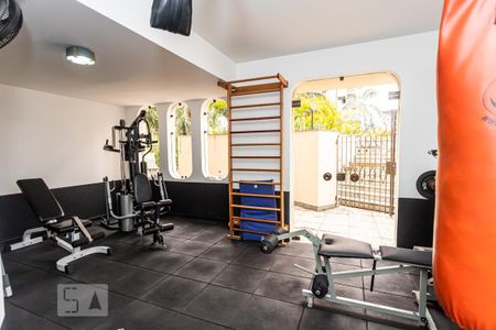 Apartamento para alugar com 220m², 4 quartos e 4 vagasÁrea comum - Academia