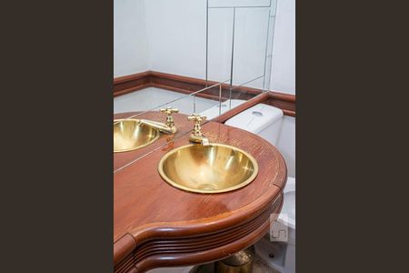 Apartamento para alugar com 220m², 4 quartos e 4 vagasDetalhe lavabo