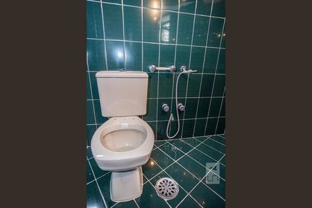 Apartamento para alugar com 220m², 4 quartos e 4 vagasDetalhe banheiro suite 2