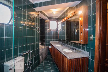 Apartamento para alugar com 220m², 4 quartos e 4 vagasBanheiro suite 2