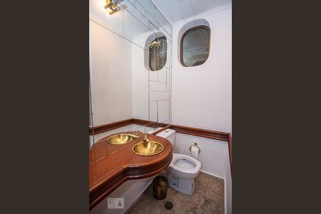 Apartamento para alugar com 220m², 4 quartos e 4 vagasLavabo