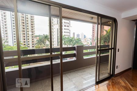 Varanda da sala 1 de apartamento para alugar com 4 quartos, 220m² em Jardim Avelino, São Paulo