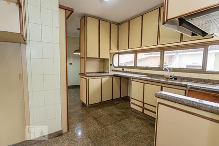 Apartamento para alugar com 220m², 4 quartos e 4 vagasCozinha