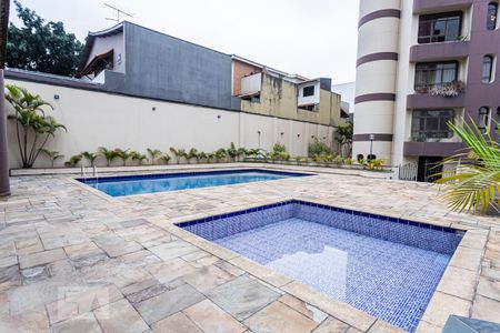 Apartamento para alugar com 220m², 4 quartos e 4 vagasÁrea comum - Piscina