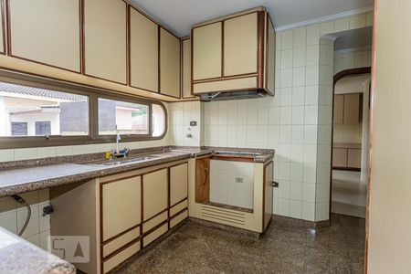 Apartamento para alugar com 220m², 4 quartos e 4 vagasCozinha