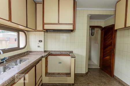 Apartamento para alugar com 220m², 4 quartos e 4 vagasCozinha