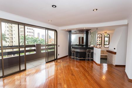 Sala 1 de apartamento para alugar com 4 quartos, 220m² em Jardim Avelino, São Paulo
