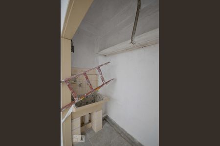 Casa à venda com 99m², 2 quartos e sem vagaArea de Serviço