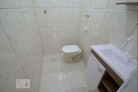 Casa à venda com 99m², 2 quartos e sem vagaBanheiro Social