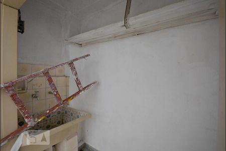 Casa à venda com 99m², 2 quartos e sem vagaArea de Serviço