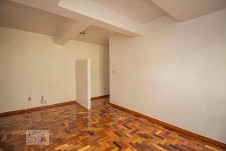 Sala  de apartamento para alugar com 1 quarto, 52m² em Passo D’areia, Porto Alegre