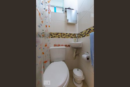 Casa à venda com 480m², 6 quartos e 2 vagas Casa à venda com 480m², 6 quartos e 2 vagasBanheiro da Suite - Casa 2