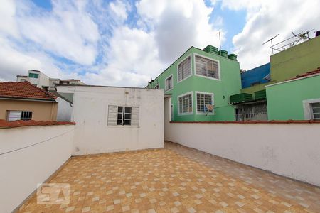 Casa à venda com 480m², 6 quartos e 2 vagas Casa à venda com 480m², 6 quartos e 2 vagasQuintal