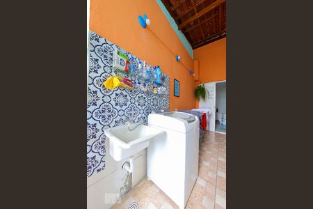 Casa à venda com 480m², 6 quartos e 2 vagas Casa à venda com 480m², 6 quartos e 2 vagasArea de Serviço