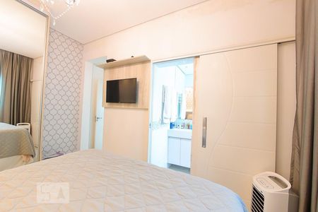 Casa à venda com 480m², 6 quartos e 2 vagas Casa à venda com 480m², 6 quartos e 2 vagasSuite 1