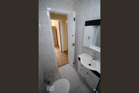 Apartamento para alugar com 64m², 2 quartos e sem vagaBanheiro