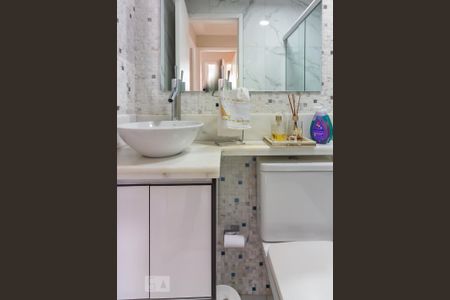 Apartamento à venda com 75m², 1 quarto e 1 vaga Apartamento à venda com 75m², 1 quarto e 1 vagaBanheiro