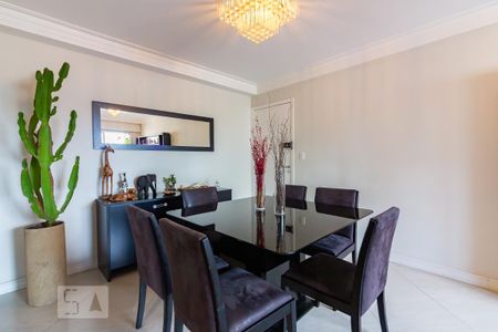 Apartamento à venda com 75m², 1 quarto e 1 vaga Apartamento à venda com 75m², 1 quarto e 1 vagaSala de Jantar
