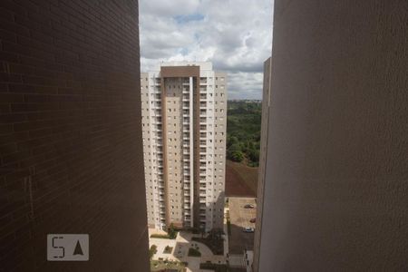 Apartamento para alugar com 70m², 2 quartos e 1 vagaÁrea de serviço - vista da janela