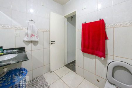 Apartamento à venda com 99m², 2 quartos e sem vagaBanheiro Social