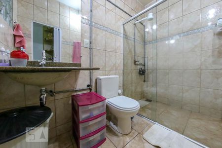 Apartamento à venda com 99m², 2 quartos e sem vagaBanheiro da Suíte
