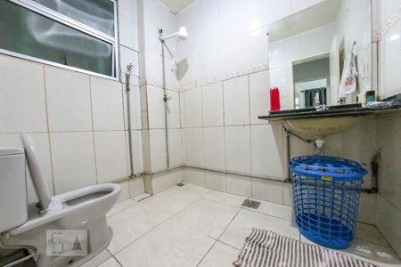 Apartamento à venda com 99m², 2 quartos e sem vagaBanheiro Social