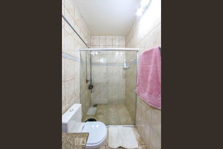 Apartamento à venda com 99m², 2 quartos e sem vagaBanheiro da Suíte