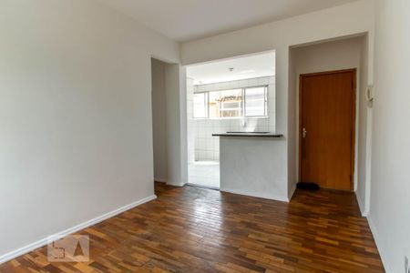 Sala de apartamento para alugar com 3 quartos, 70m² em Prado, Belo Horizonte