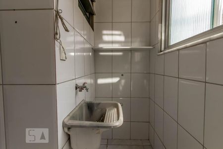 Apartamento para alugar com 70m², 3 quartos e sem vagaÁrea de Serviço