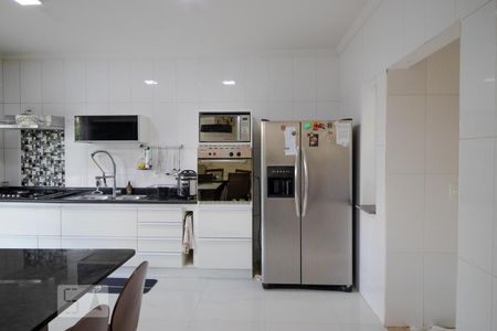 Casa à venda com 233m², 3 quartos e 3 vagasCozinha