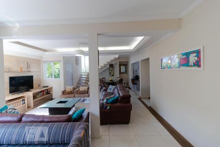 Casa à venda com 233m², 3 quartos e 3 vagasSalas