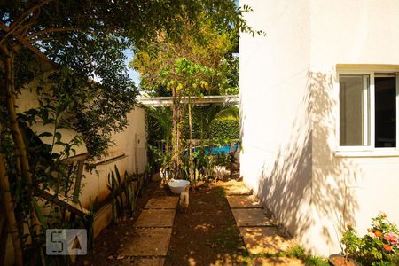 Casa à venda com 233m², 3 quartos e 3 vagasQuintal