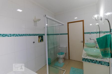 Casa à venda com 233m², 3 quartos e 3 vagasBanheiro da Suíte