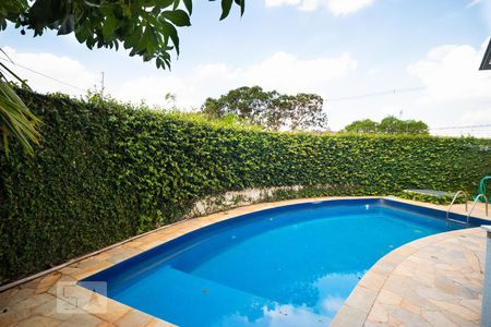 Casa à venda com 233m², 3 quartos e 3 vagasÁrea comum - Piscina