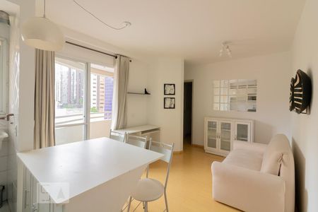 Sala de apartamento para alugar com 1 quarto, 36m² em Indianópolis, São Paulo