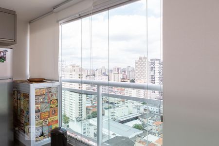 Apartamento para alugar com 33m², 1 quarto e 1 vagaSacada / Cozinha